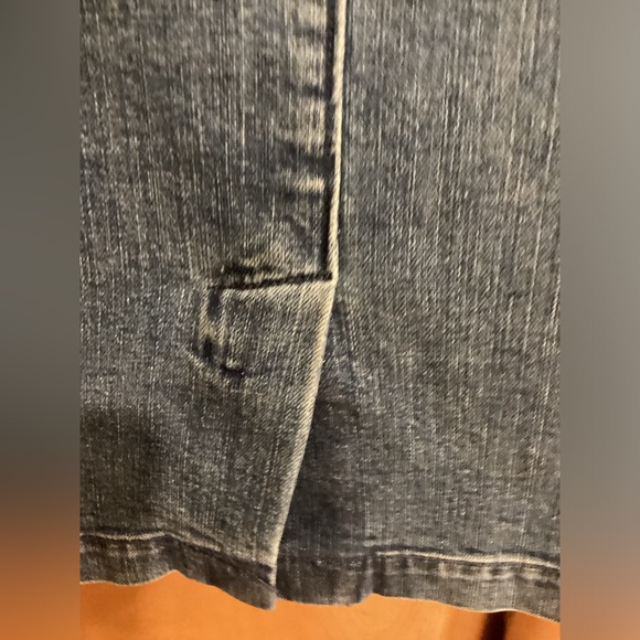 TALBOTS Denim Mini Skirt Back Pleat Side Pockets Sz 4 - Picture 5 of 9
